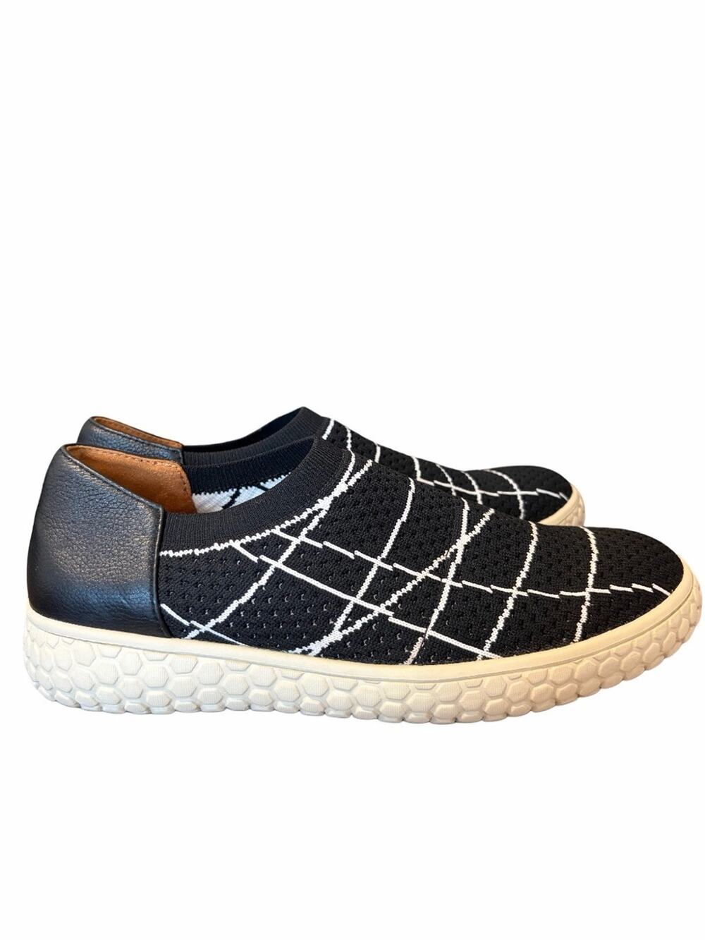 L’Amour Des Pieds Zhondra Knit Black White Slip On Comfort Shoe Sneaker 8.5